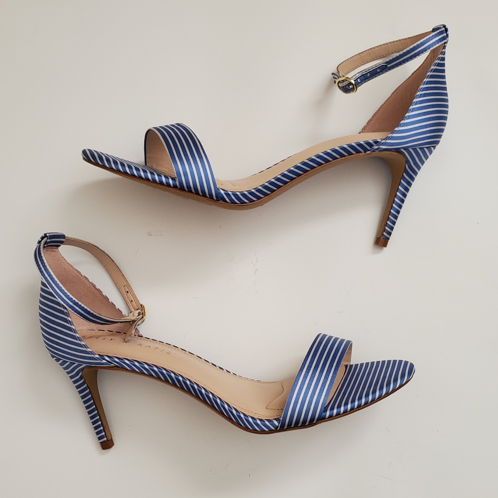 Kelly and Katie Kirstie Light Blue & White Heels - Picture 5 of 8